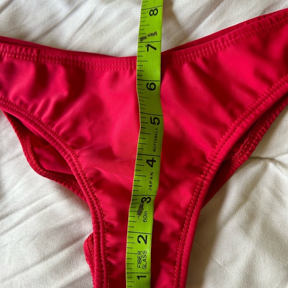 Animal print and red bikini - Picture 6 of 13